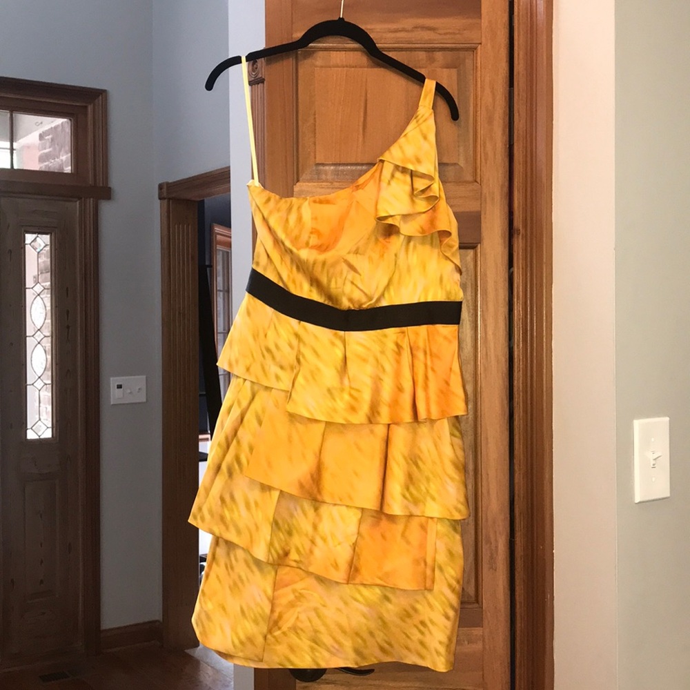 One-shoulder cocktail dress